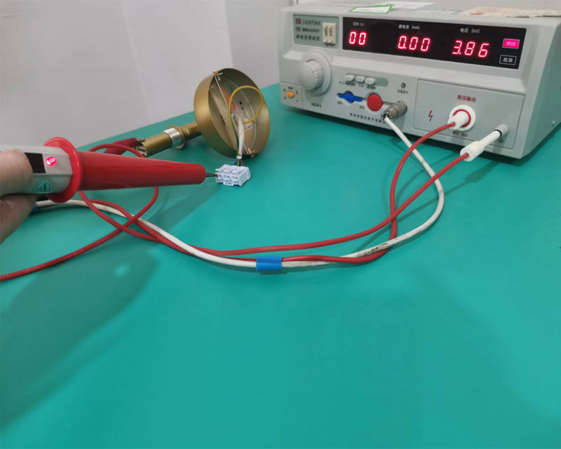 Peralatan produksi lengkap dan sistem mutu ISO90001, sesuai dengan standar persyaratan produksi yang relevan