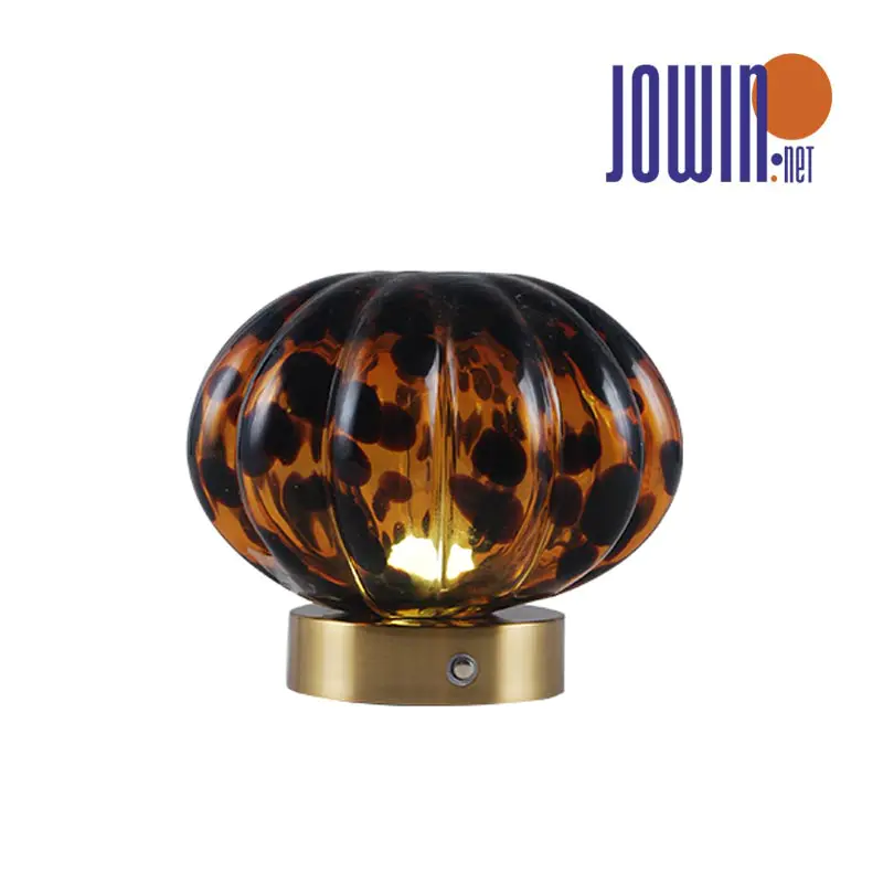 Lampu Meja Showroom